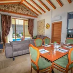 Villa Patara Deluxe 3+1 Villa, Oezel Havuzlu,